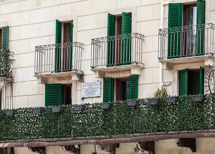 Hotel Aurelia Luxury - Piazza delle Erbe Verona